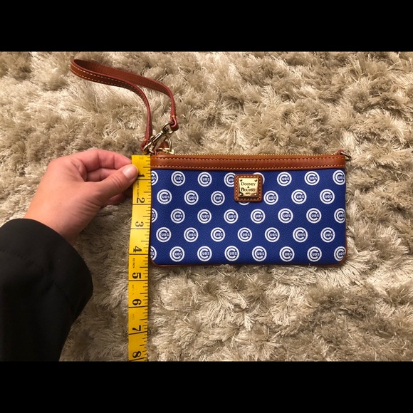 NWOT DOONEY AND BOURKE MLB CHICAGO CUBS WRISTLET - Picture 5 of 5